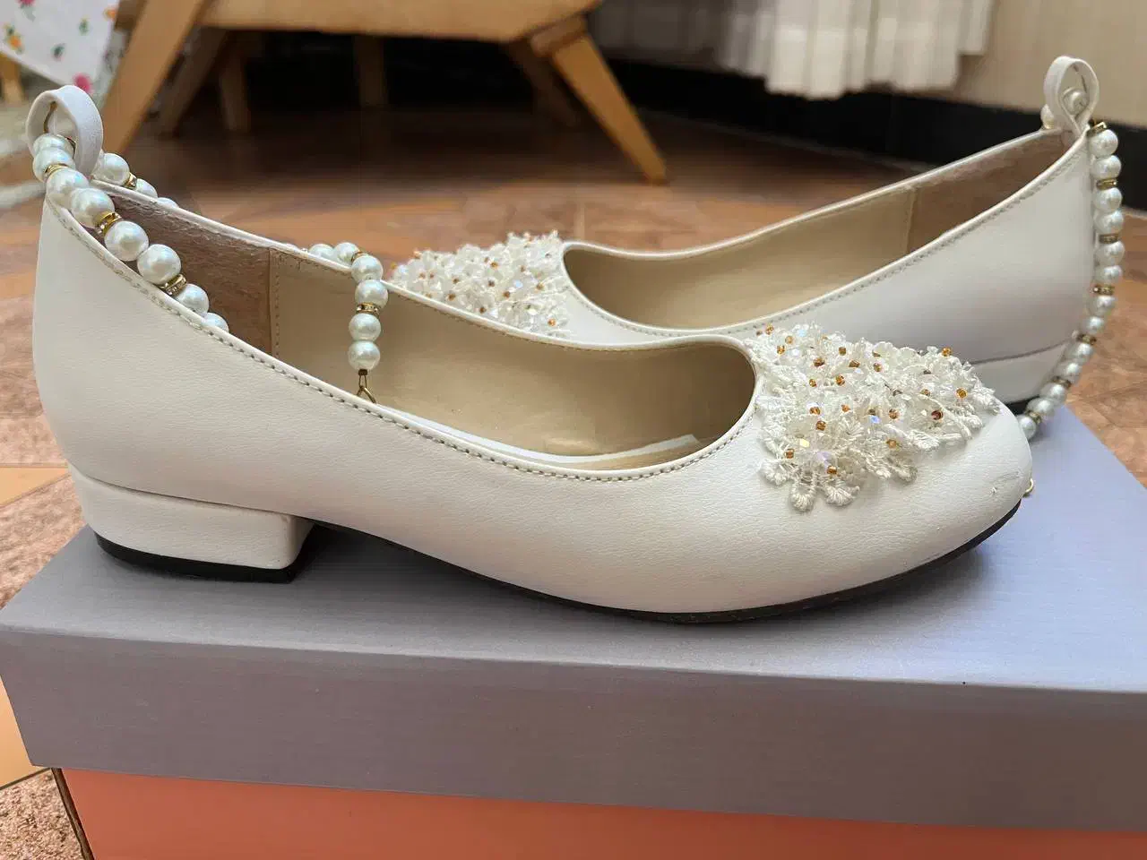 کفش مجلسی|کیف، کفش، کمربند|کامیاران, |دیوار