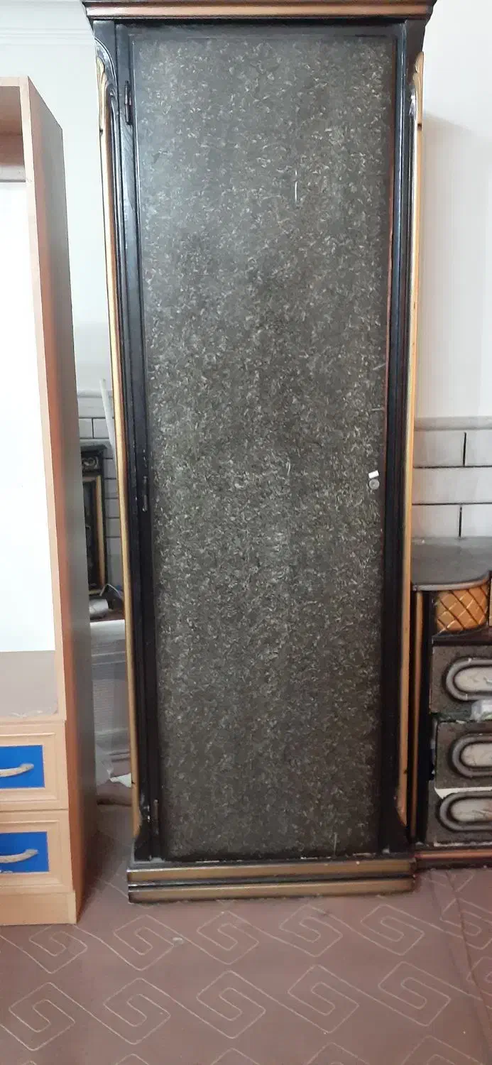 کمد و ویترین محکم|حراج|قم, باجک یک|دیوار