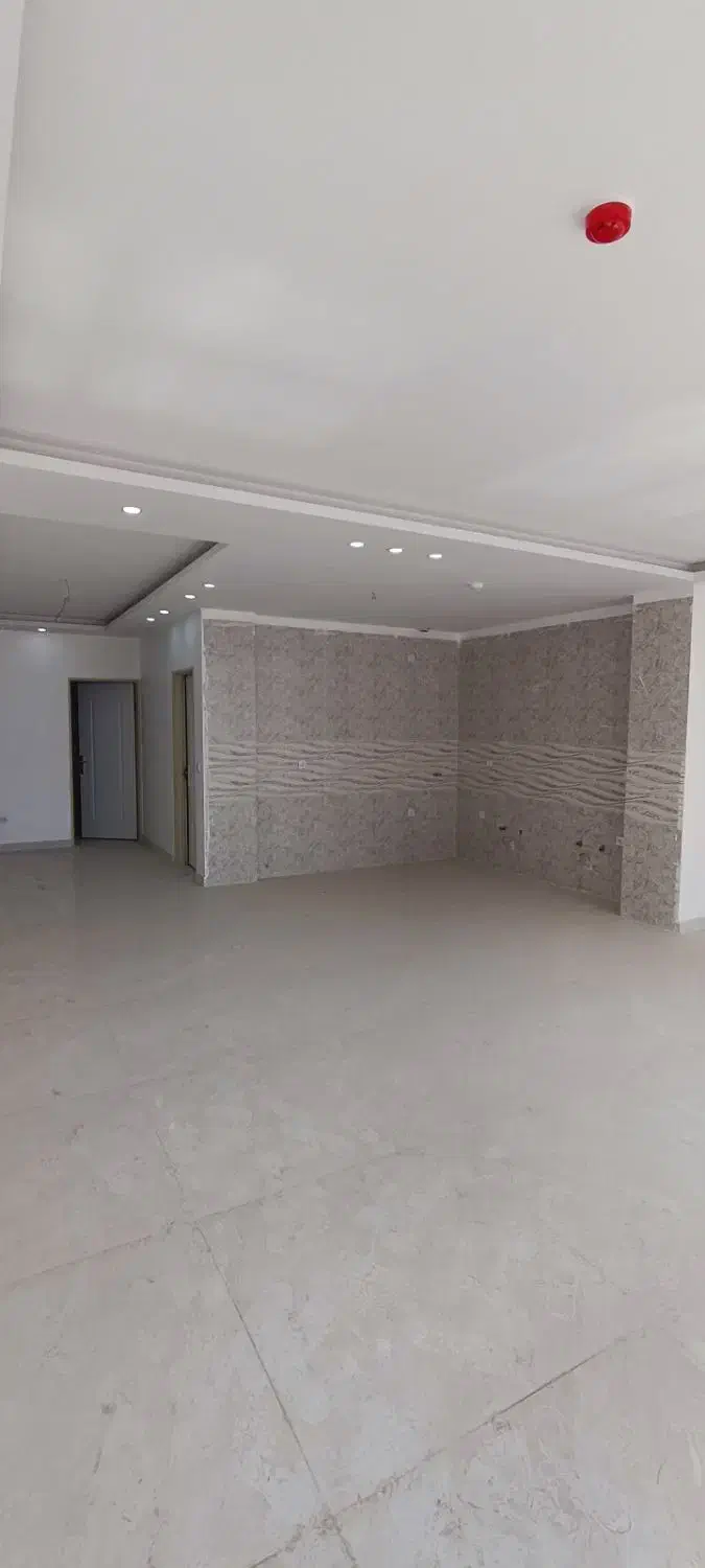 آپارتمان حاجبلوک/ رو به کوچه/ کم واحد/غرق نور|فروش آپارتمان|ساوه, |دیوار