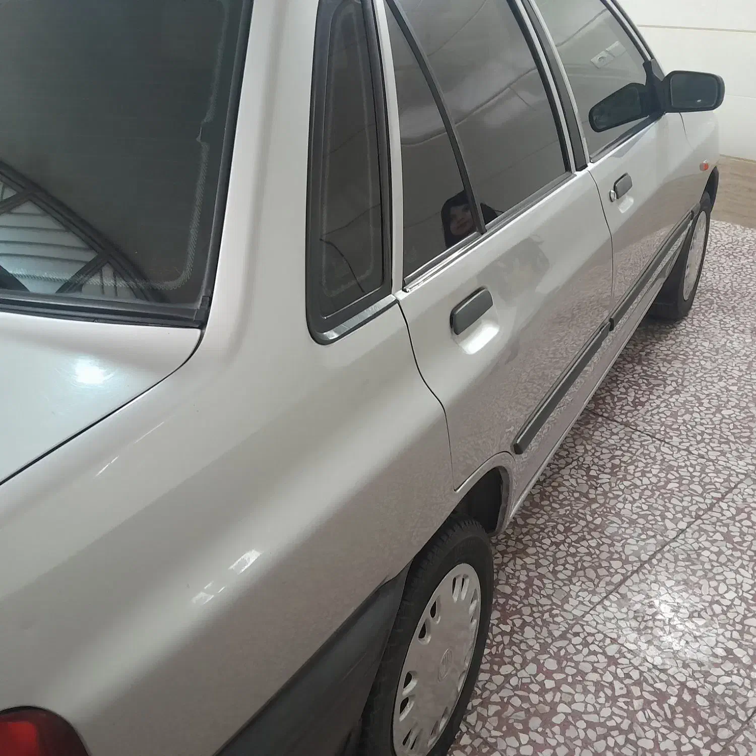 فروشی|خودرو سواری و وانت|خمینی‌شهر, |دیوار