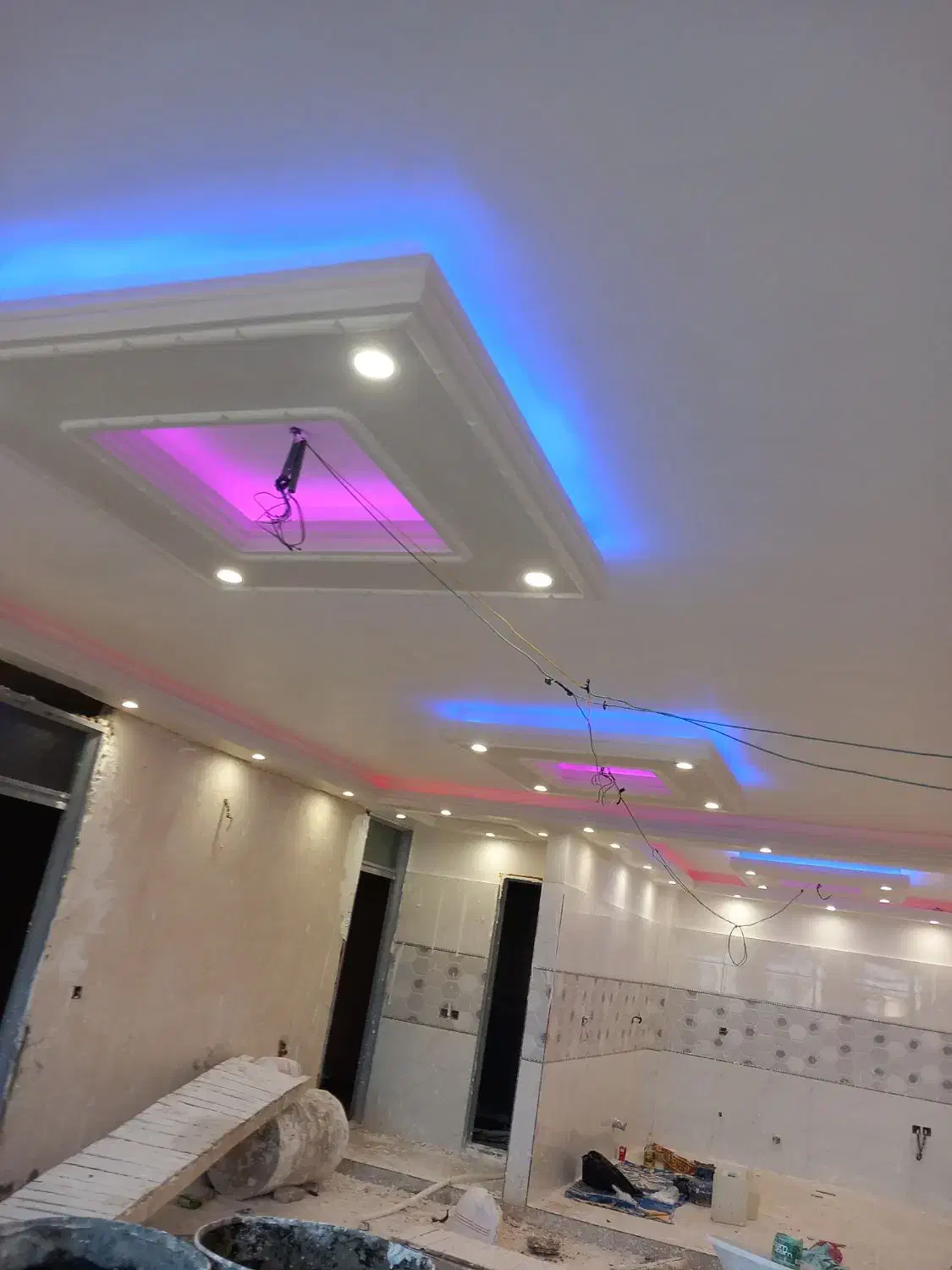 گچ کاری و اجرایی نورمخفی|خدمات پیشه و مهارت|اهر, |دیوار