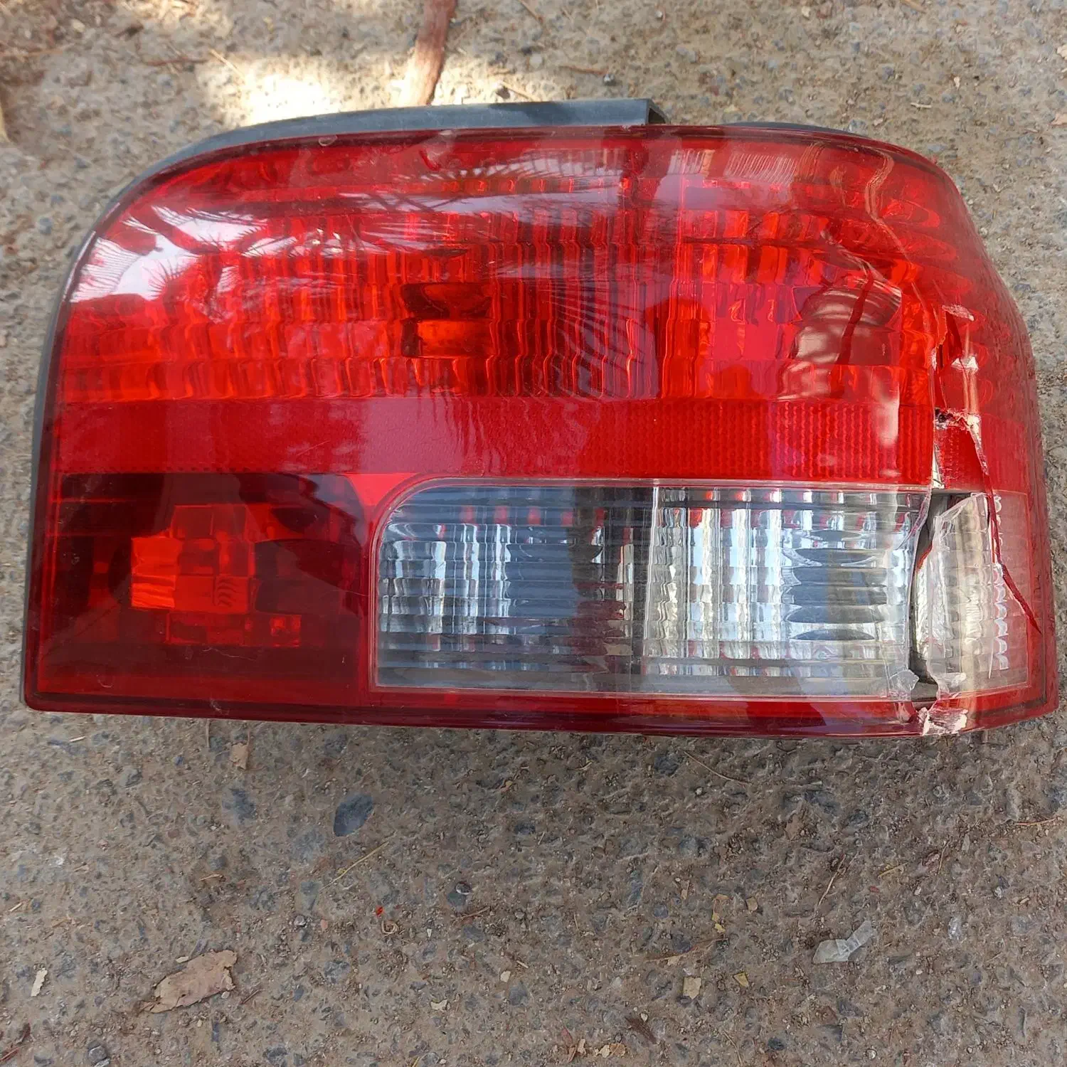 چراغ خطر پراید ۱۳۱|قطعات یدکی و لوازم جانبی|اردکان, |دیوار