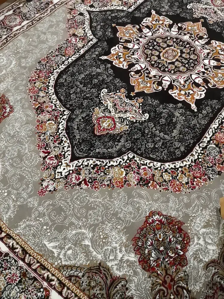 تعدادی فرش ۱۲متری ۷۰۰شانه نو وآکبند|فرش|قزوین, |دیوار