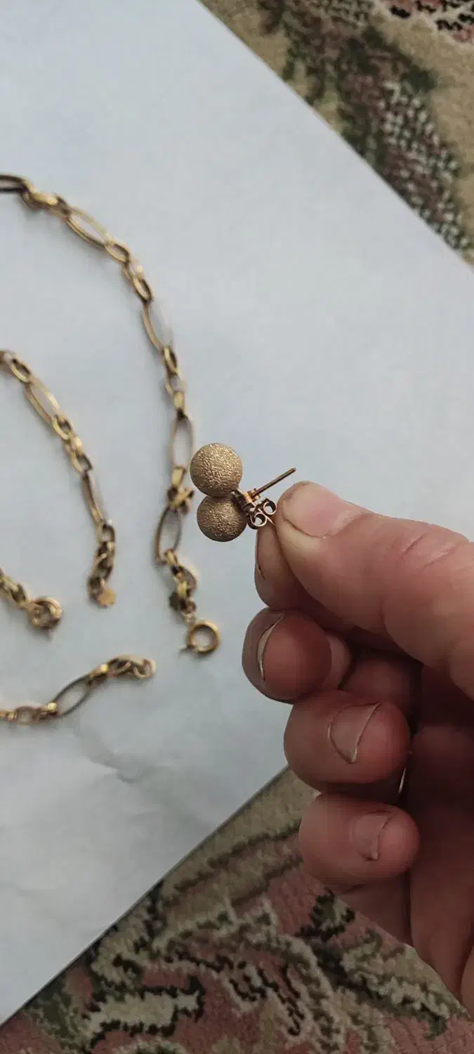 گردنبند و دستبندگوشواره و انگشتر طلا|جواهرات|قم, باغ کرباسی|دیوار