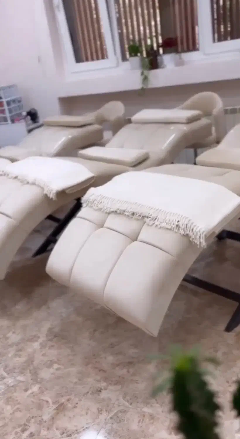 فروش تخت و صندلی|آرایشگاه و سالنهای زیبایی|قزوین, |دیوار