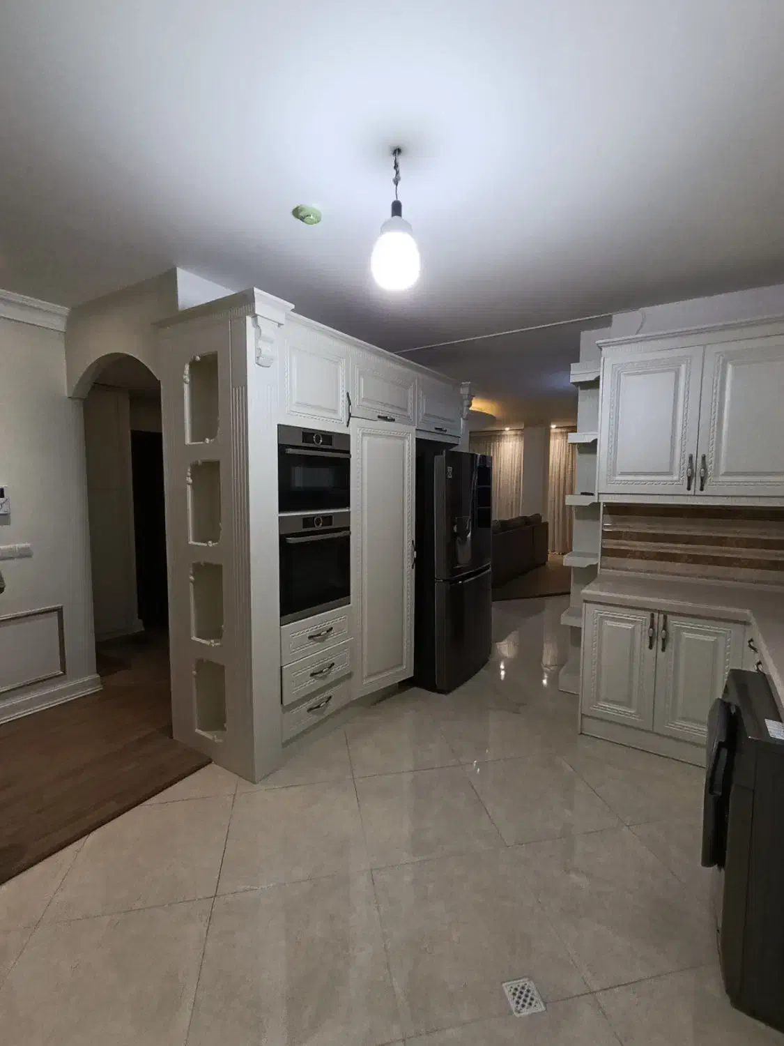 فروش آپارتمان ۳۰۰ متری ۴ خوابه کوی فرهنگیان|فروش آپارتمان|کرمان, |دیوار