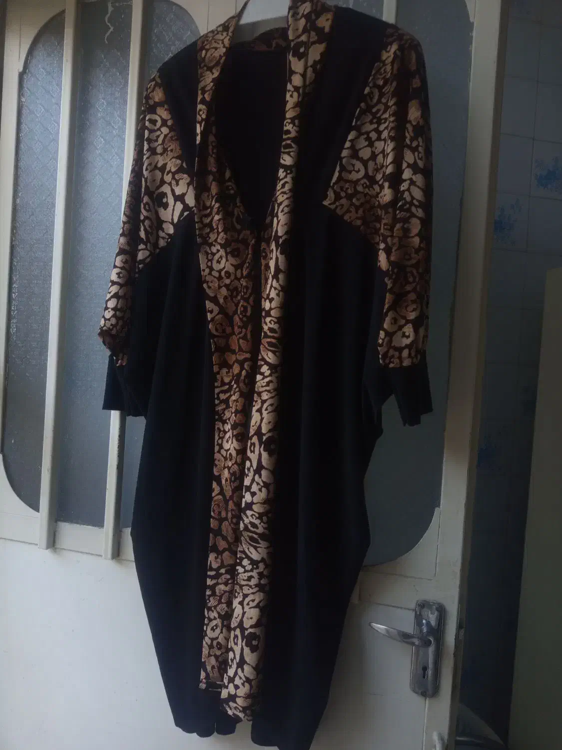 لباس|لباس|کازرون, |دیوار