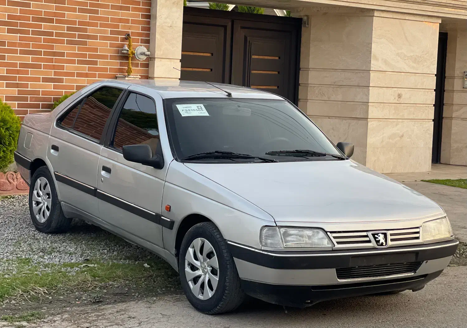 پژو ۴۰۵ مدل ۸۵ نقره ای متالیک|خودرو سواری و وانت|قائم‌شهر, |دیوار