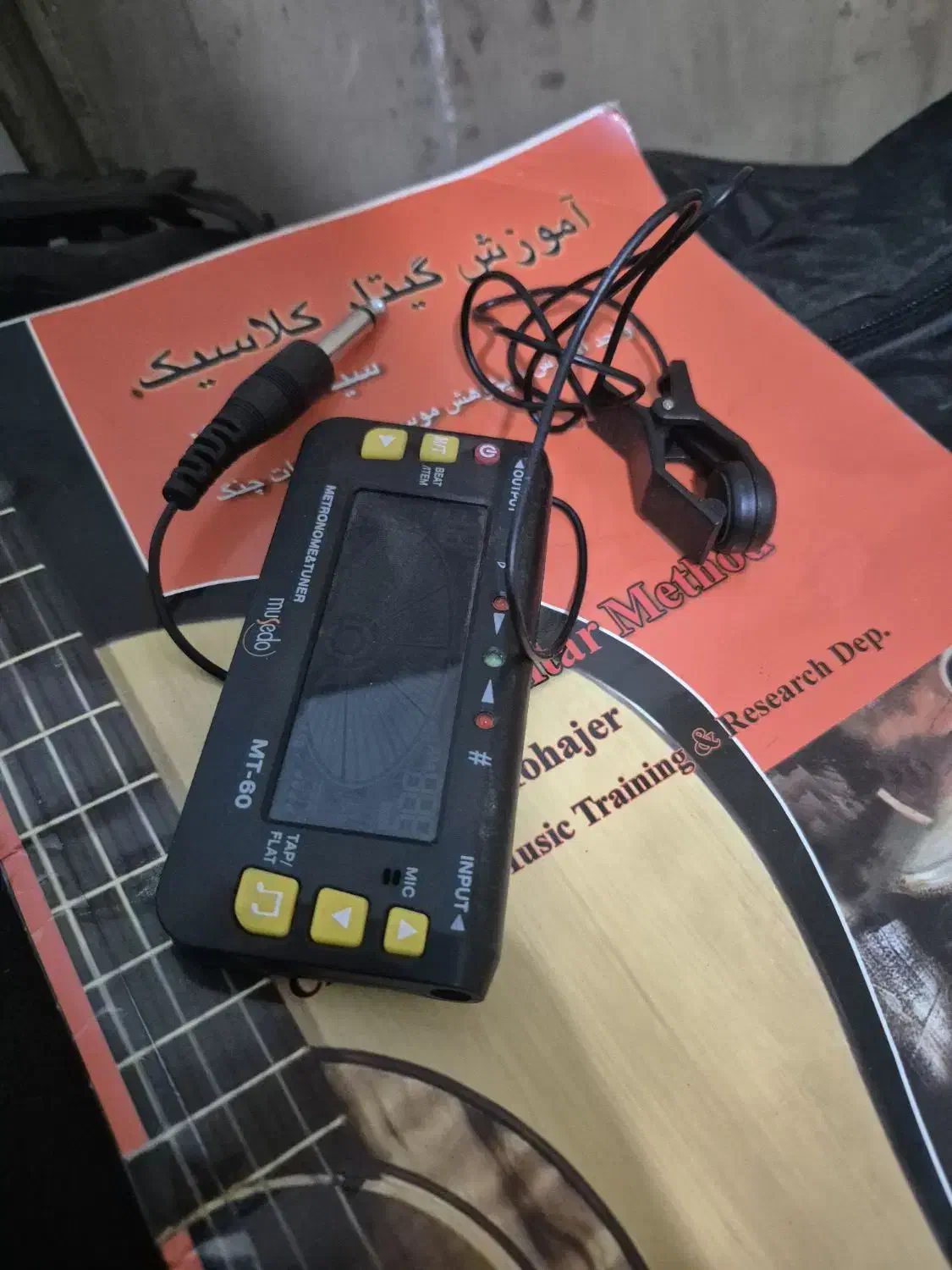 کیف گیتار،آچار کوک گیتار ،مترونوم، زیرپایی گیتار|گیتار، بیس، امپلیفایر|تهران, شهرک آزمایش|دیوار