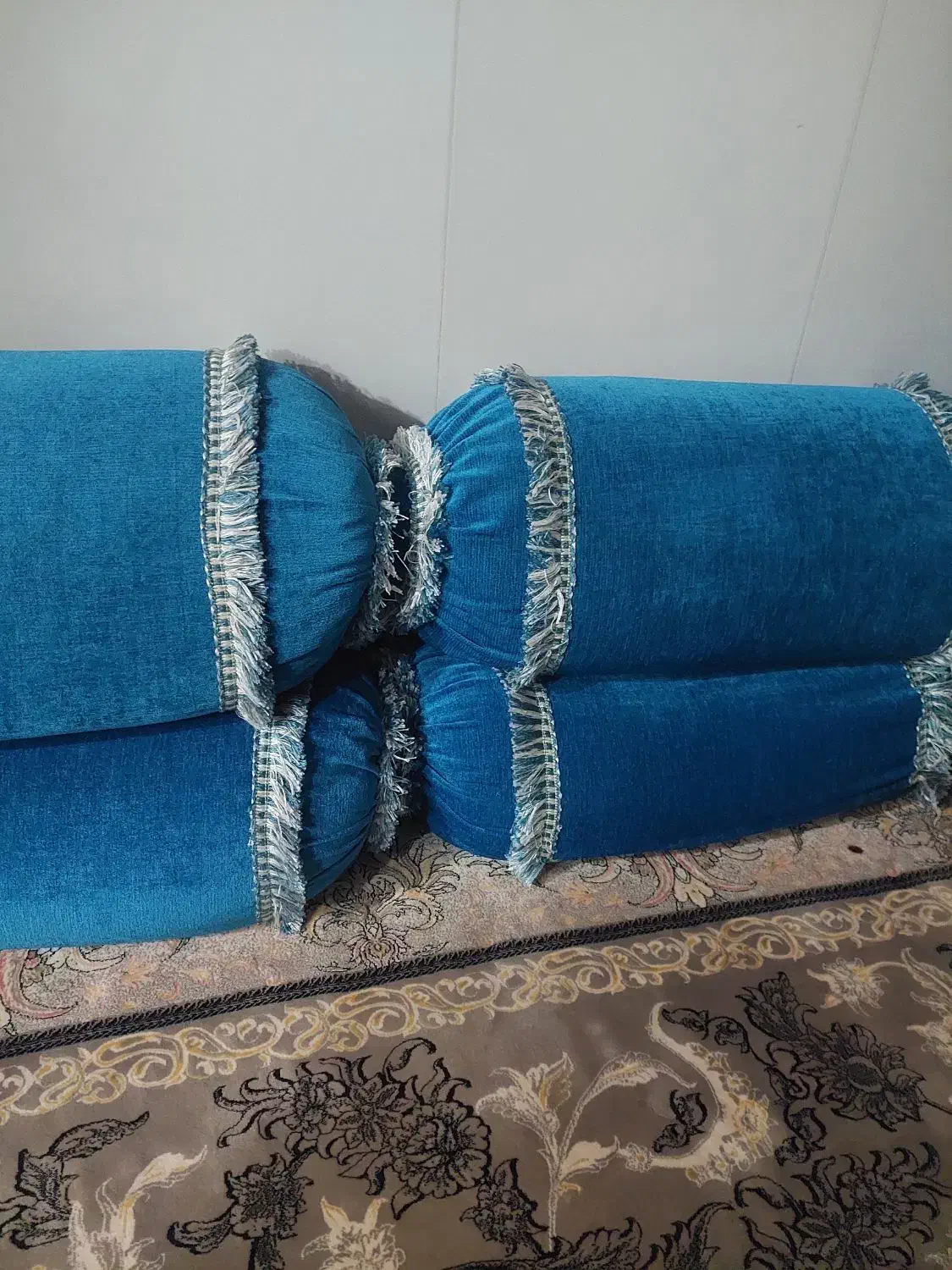 تعداد ی بالش (متکا)بفروش میرسد|رختخواب، بالش، پتو|یاسوج, |دیوار