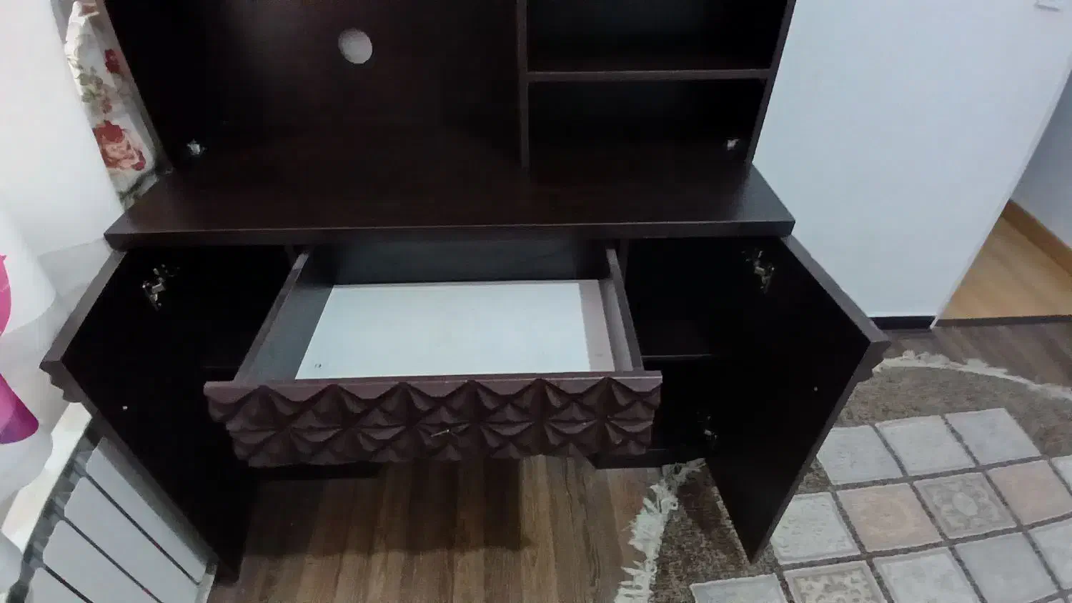 کتابخانه و میز تحریر|کتابخانه، شلف، قفسه‌های دیواری|تهران, باغ فیض|دیوار