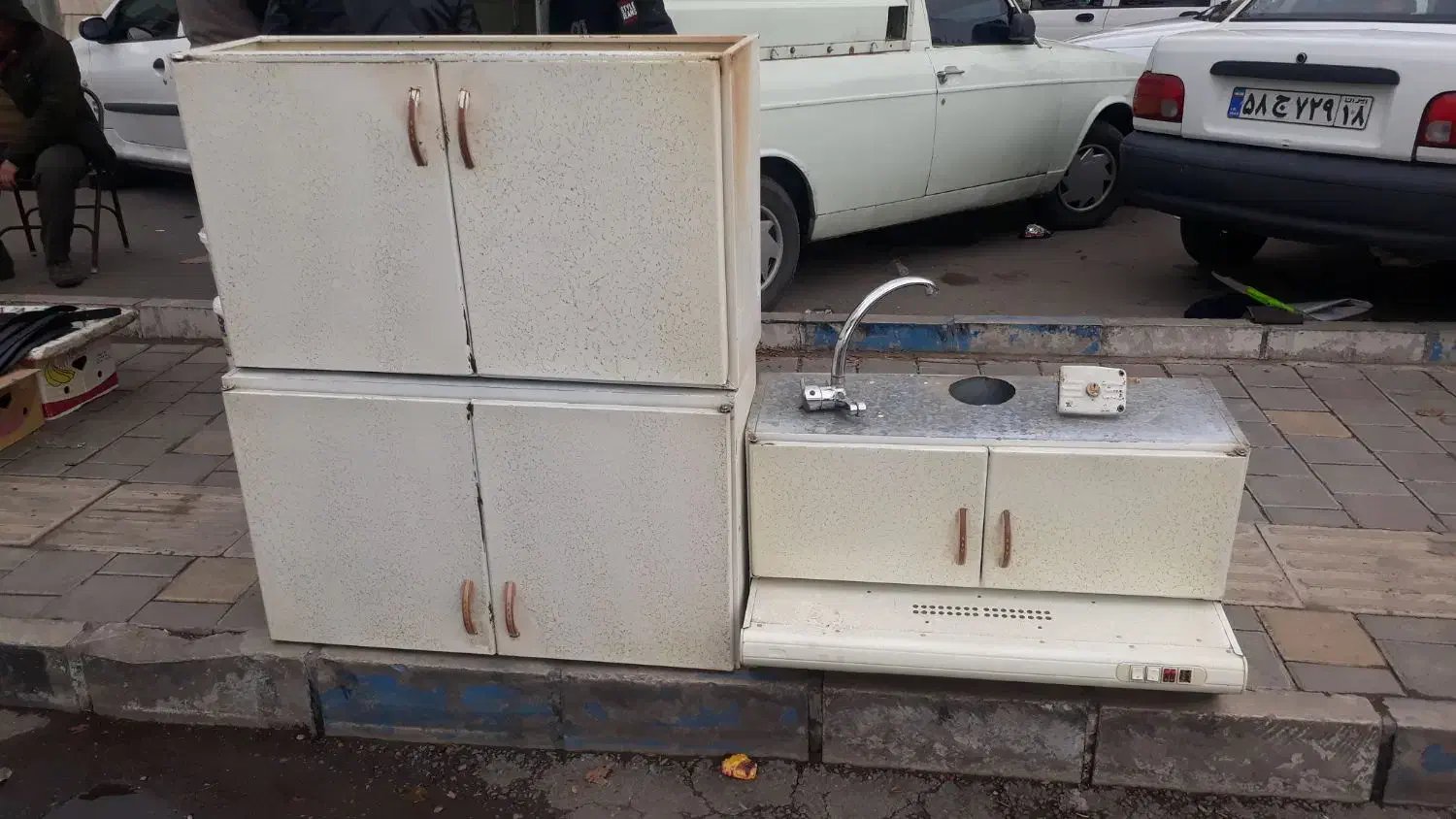 سلام کابینت دیواری وهود سالم وشیرظرف شویی ۳ملیون|آبچکان و نظمدهنده ظروف|همدان, |دیوار