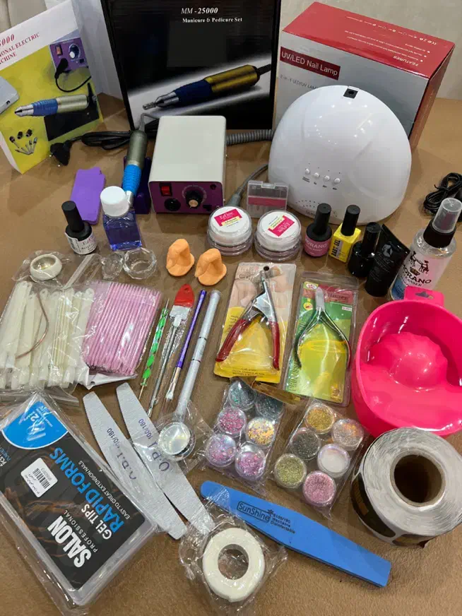 فروش لوازم وسایل کاشت ناخن سوهان برقی یووی جزوه|آرایشی، بهداشتی، درمانی|تهران, مسعودیه|دیوار