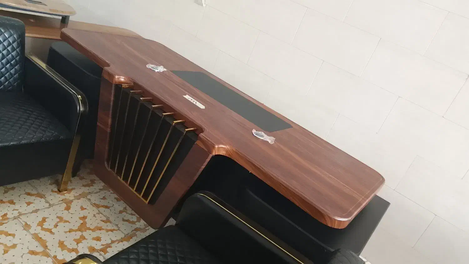 ست مدیریت مینیمال. اداری.|دفتر کار|یزد, |دیوار