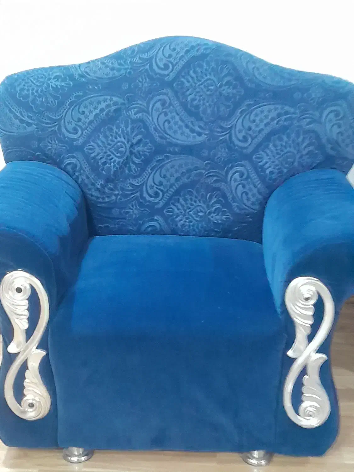 مبل ۷نفره|مبلمان خانگی و میز عسلی|رشت, آب آسیاب|دیوار