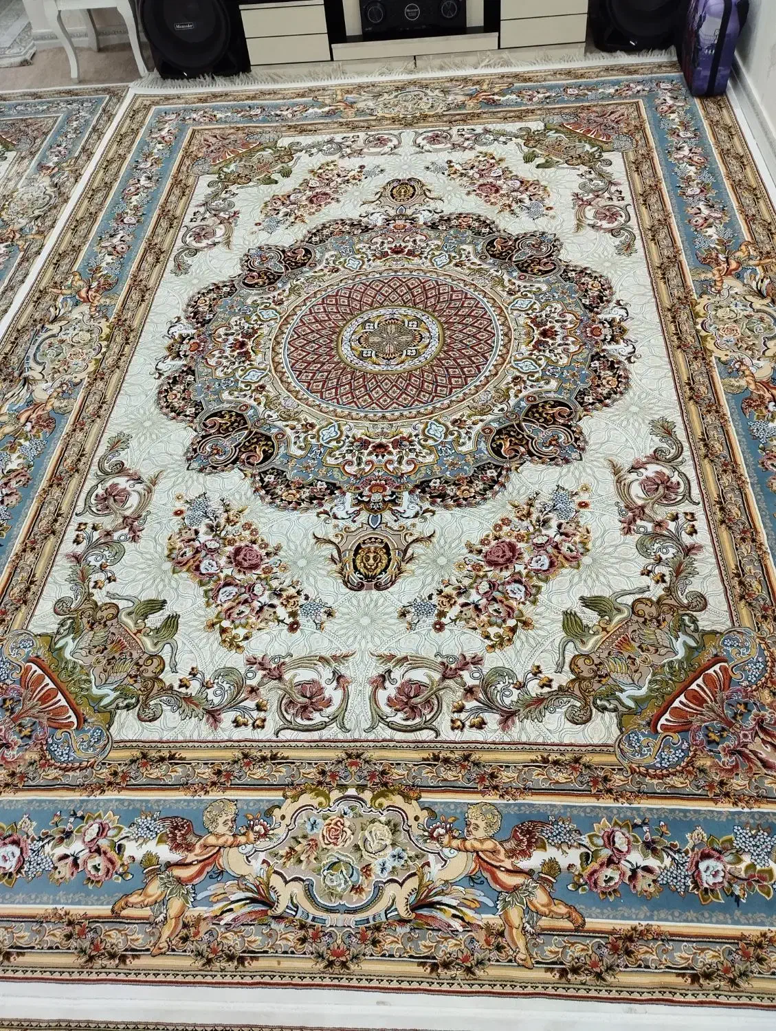 فرش|فرش|پاکدشت, حصار امیر|دیوار