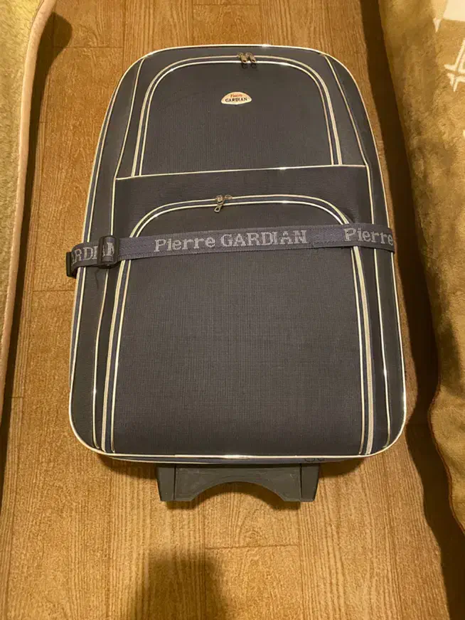 وسایل شخصی چمدان مسافرتی بزرگ|کیف، کفش، کمربند|ارومیه, |دیوار