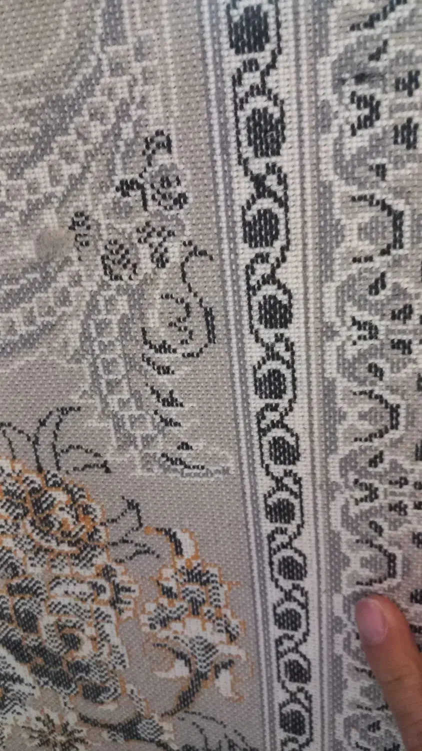 دو عدد ۱۲ متری ۱۰۰۰ شانه دست دوم مارک  کبیر یزد|فرش|یزد, |دیوار