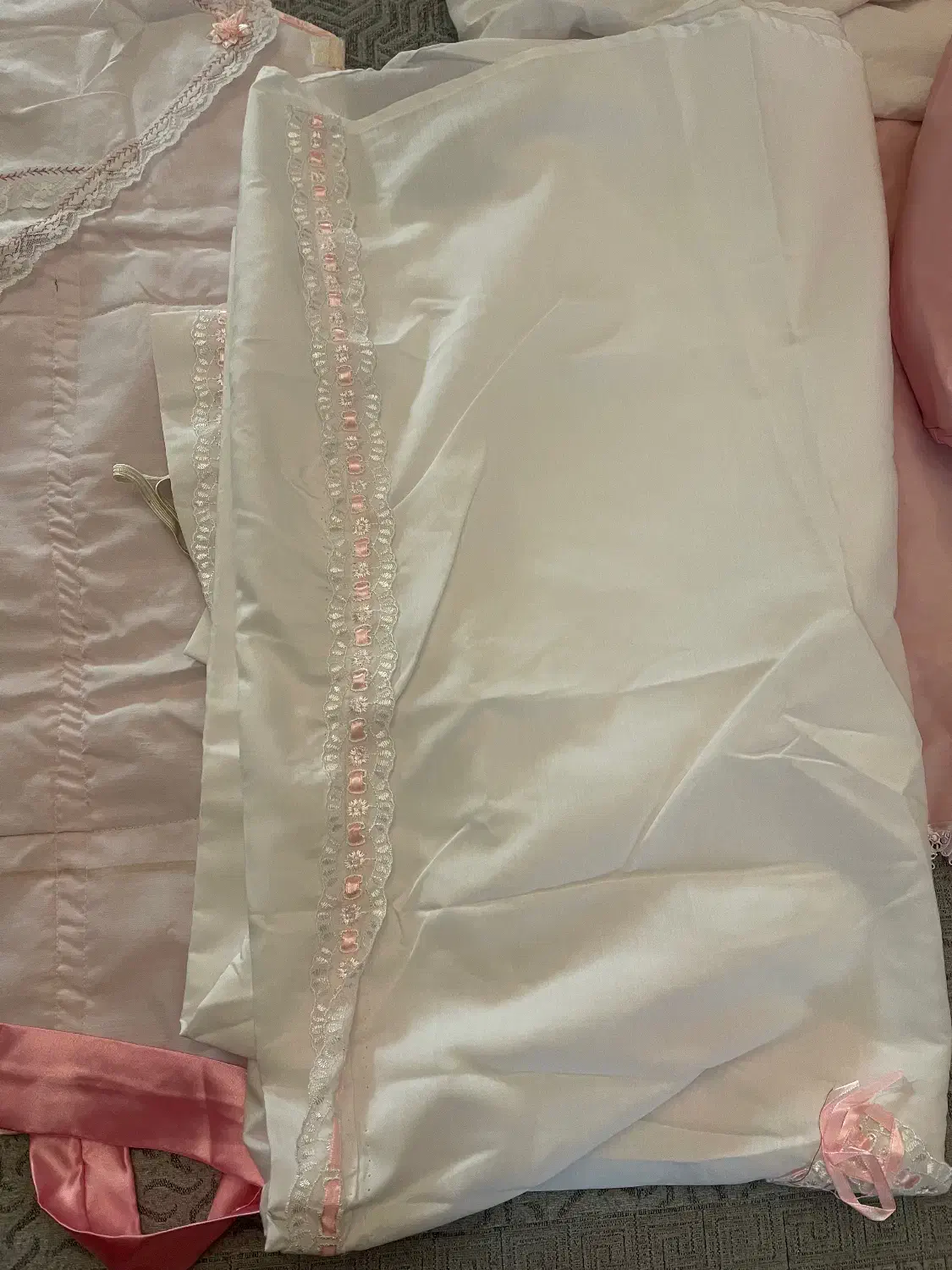 ۲دست چادر و سجاده جشن تکلیف|لباس|رشت, نامجو|دیوار