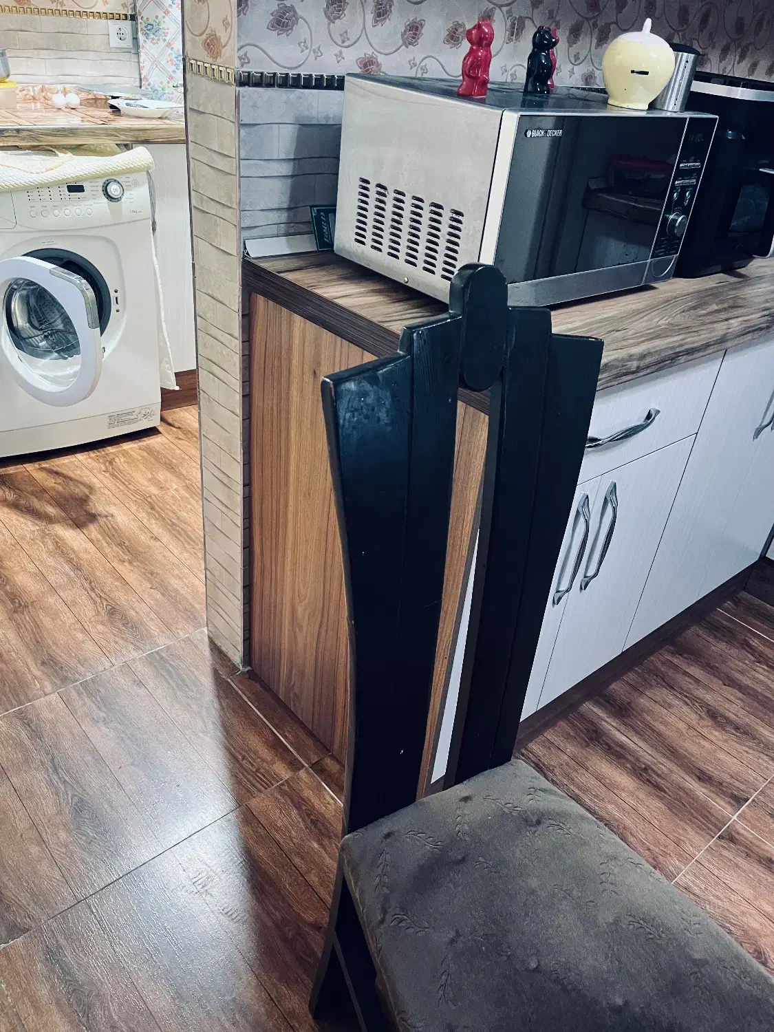 میز ناهارخوری و دو عدد مبل اشانتیون|میز و صندلی غذاخوری|قائم‌شهر, |دیوار