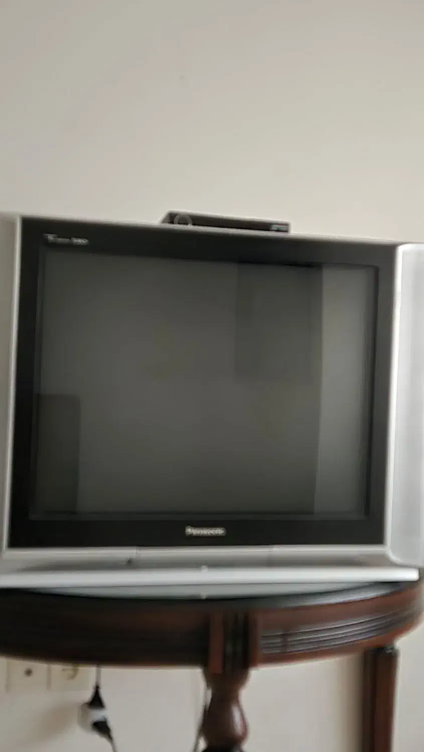 تلویزیون پاناسونیک اصل|تلویزیون و پروژکتور|شیراز, معالیآباد|دیوار
