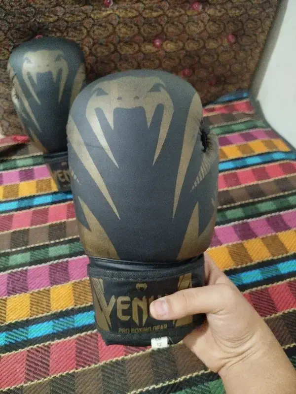 دستکش بوکس|تجهیزات ورزشی|یزد, |دیوار