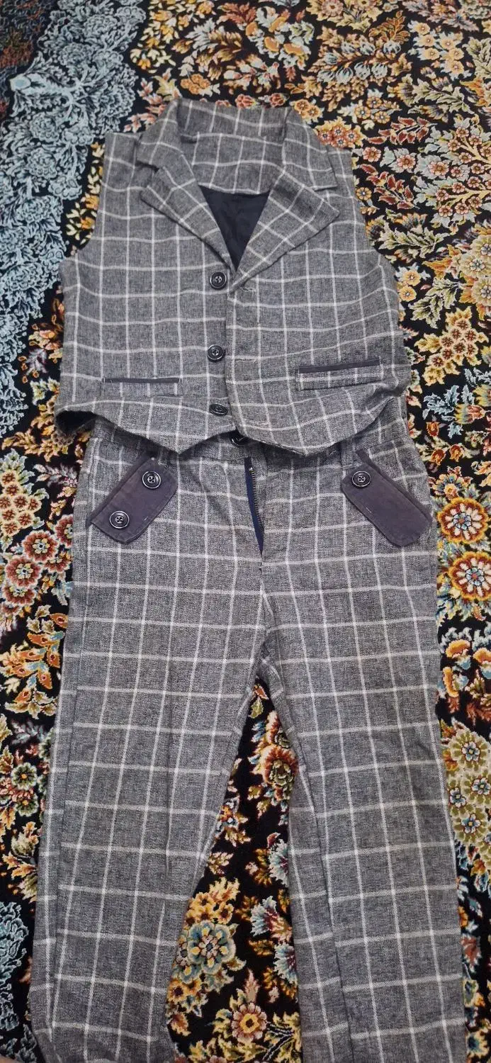 لباس نوزاد و کت و جلیقه شلوار|کفش و لباس بچه|اسلام‌شهر, مظفریه|دیوار