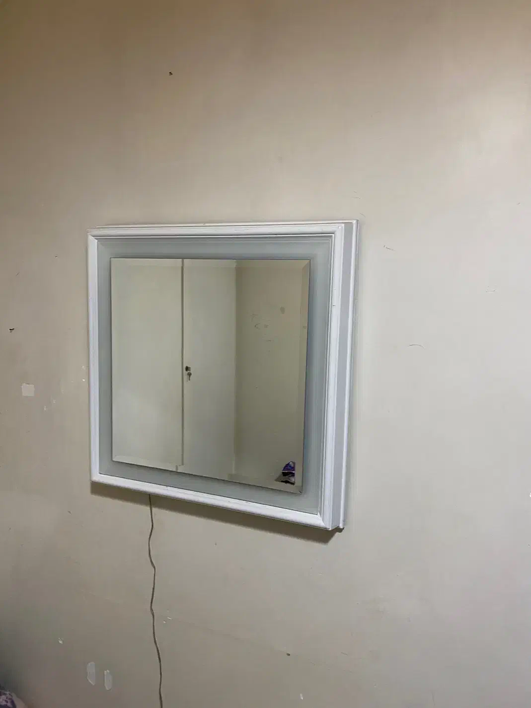 آینه چراغ دار|آینه|تهران, صادقیه|دیوار