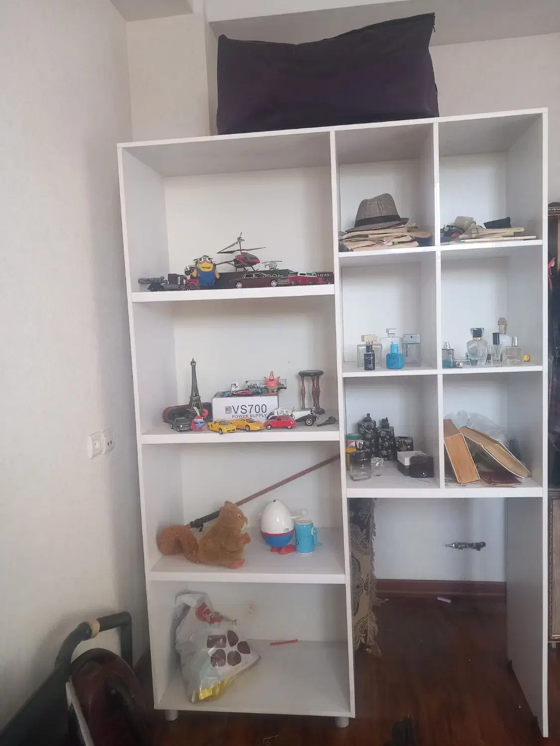 قفسه و میز تحریر و دو عدد دراور|مبلمان خانگی و میز عسلی|شبستر, |دیوار