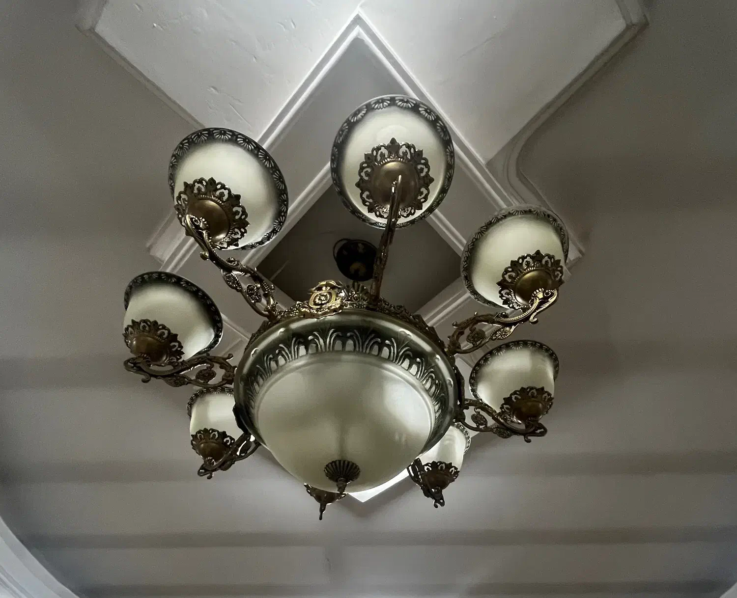 لوستر|لوستر و چراغ آویز|باقرشهر, |دیوار