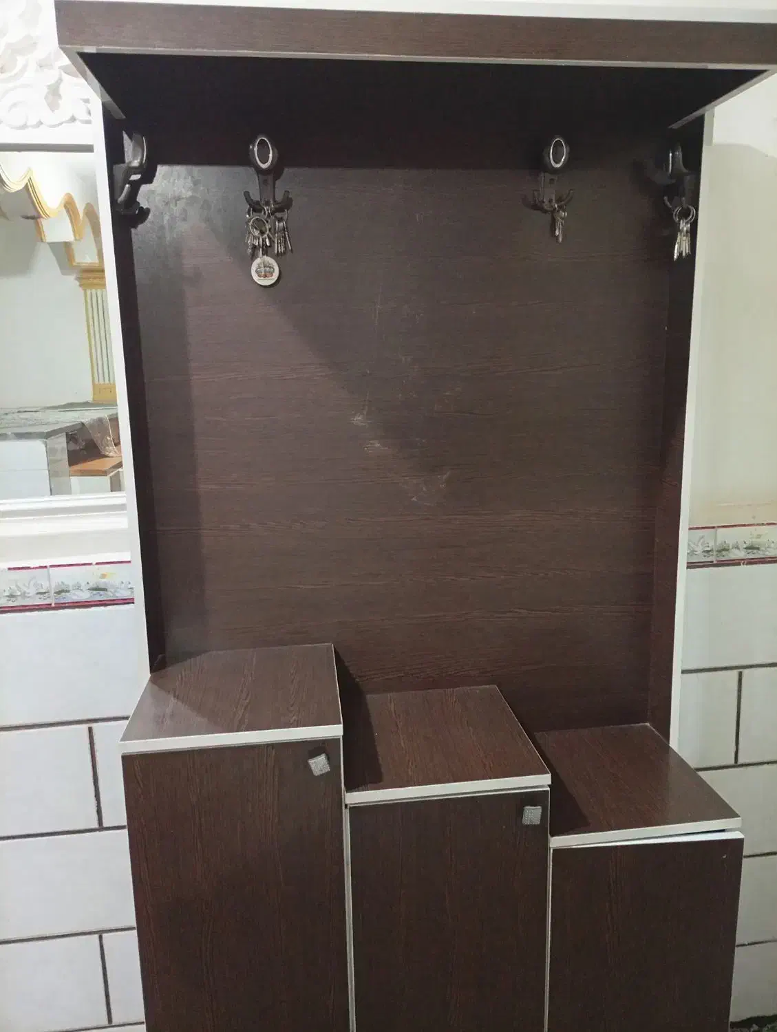 بوفه و جاکفشی|جاکفشی، کمد، دراور|بم, |دیوار