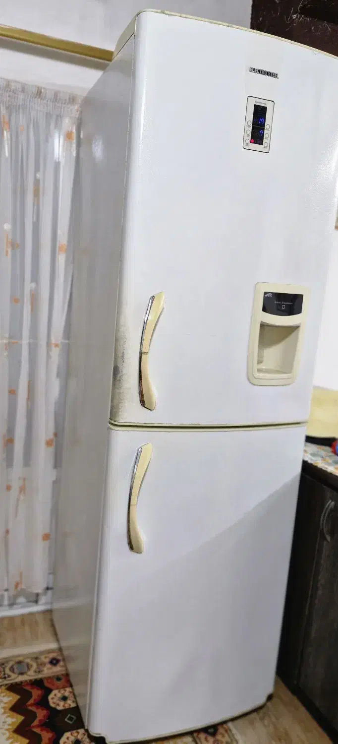 یخچال فریزر الکترواستیل|یخچال و فریزر|رشت, پیرکلاچای|دیوار