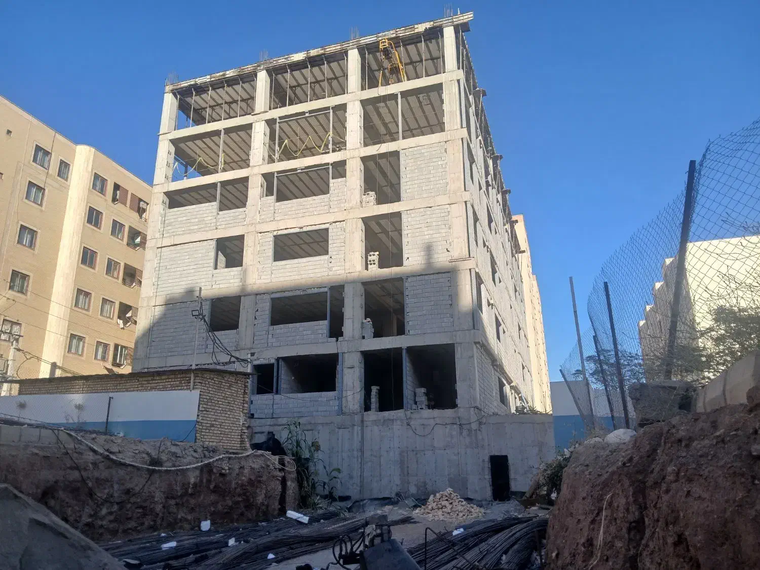 کارگر ساختمانی|استخدام معماری، عمران و ساختمانی|رباطکریم, شهرک صنعتی پرند|دیوار