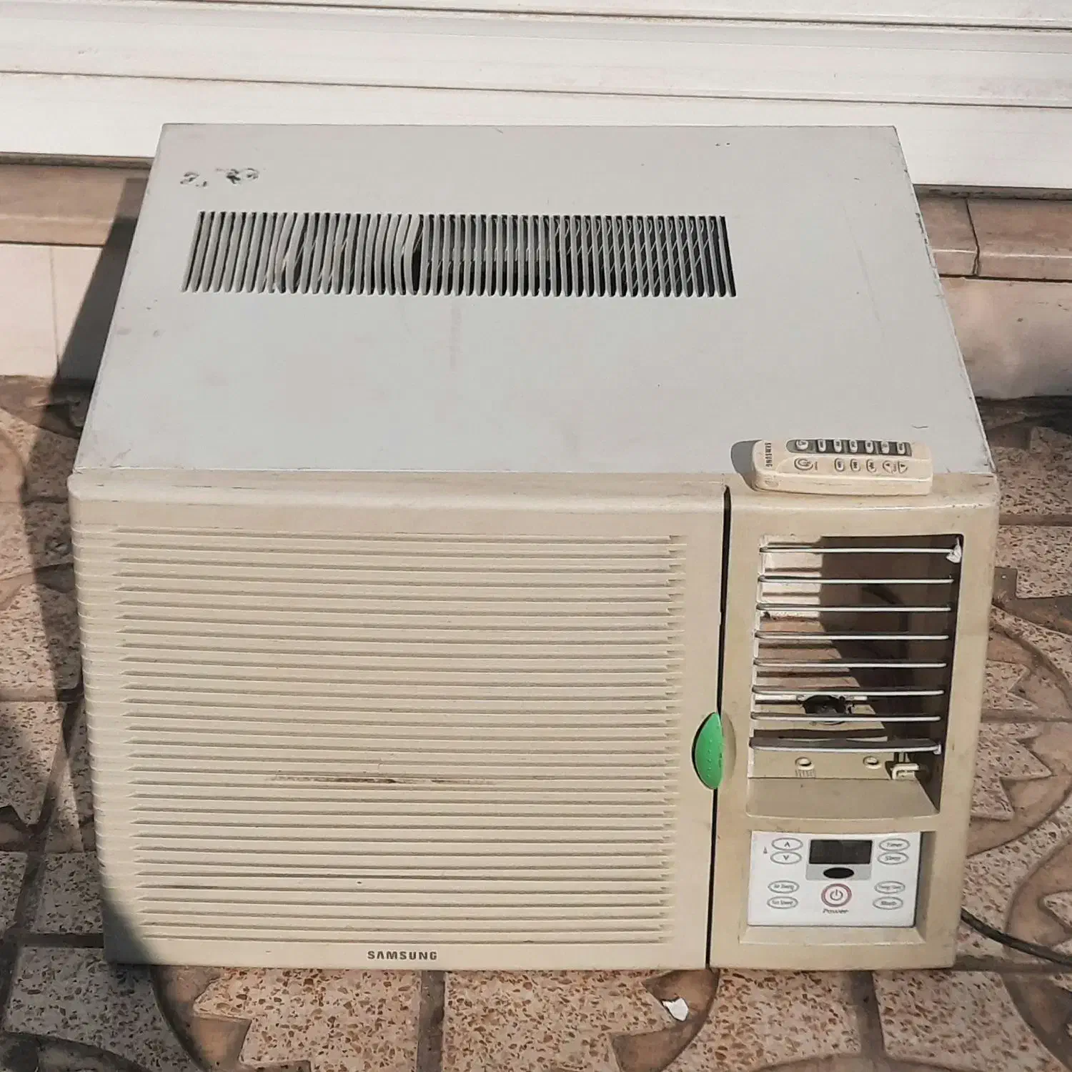 ۲ عدد کولر گازی پنجره ای و یک کندانسور و لوله مسی|کولر گازی و فنکوئل|تهران, تهرانسر مرکزی|دیوار