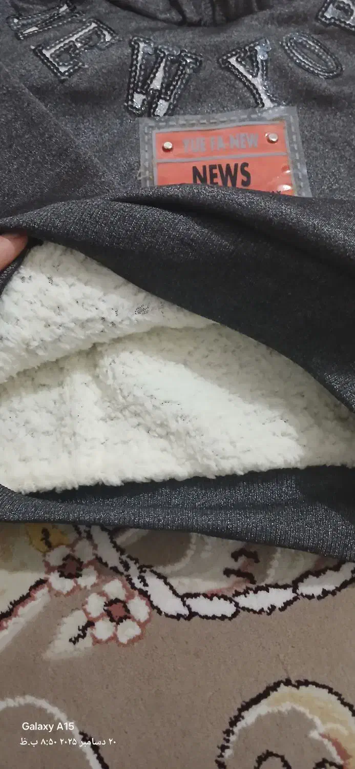 سویشرت بچگانه نو و سایز۴۰ ..تک باقی مانده|کفش و لباس بچه|قم, نیروگاه|دیوار