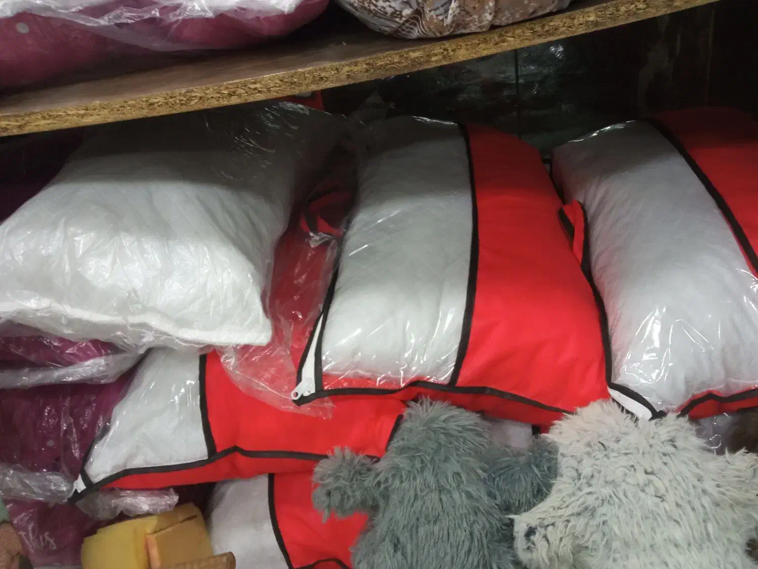 سلام کالای خواب بالشت طبی فروش دارم|رختخواب، بالش، پتو|رشت, حومه رشت|دیوار