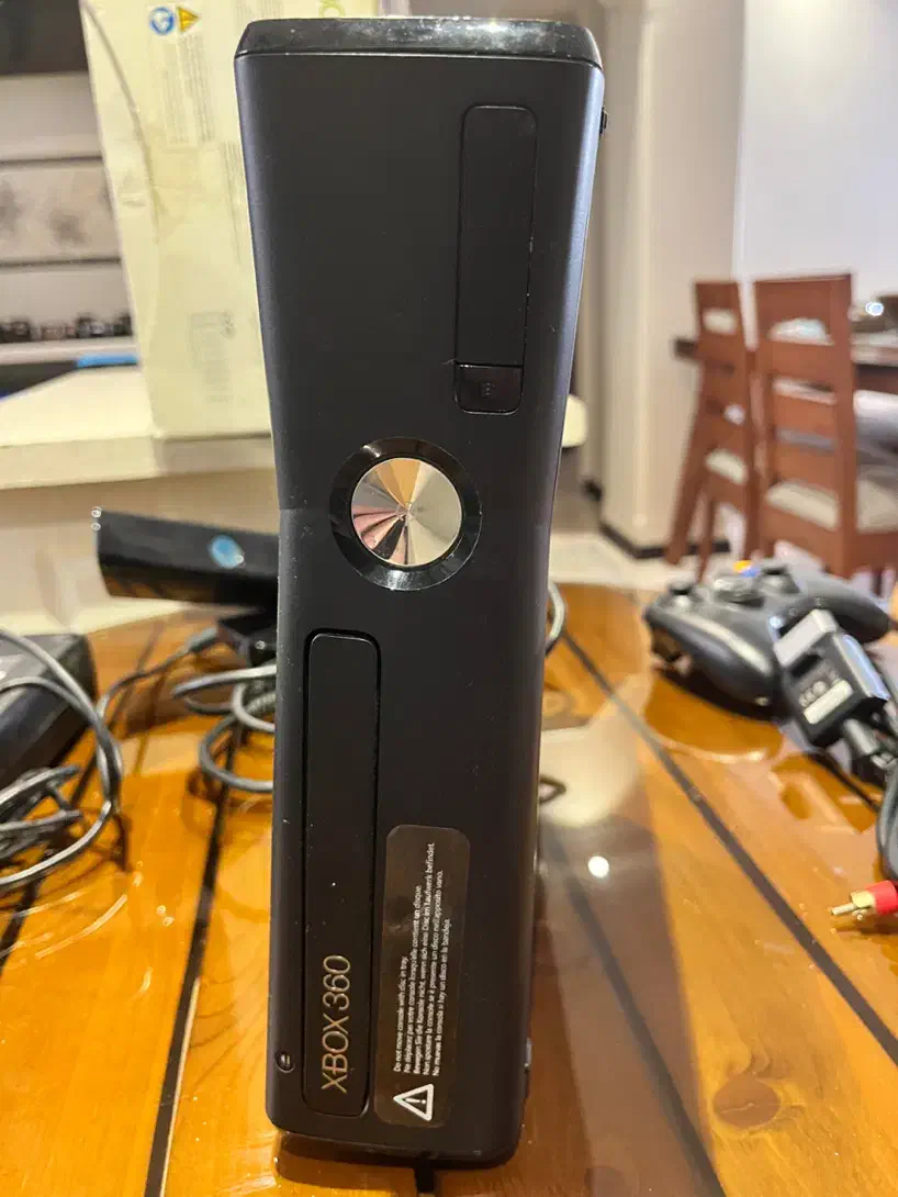 ایکس باکس۳۶۰ کینکت دار ۲۵۰ گیگ|کنسول، بازی ویدئویی و آنلاین|تهران, سعادت‌آباد|دیوار