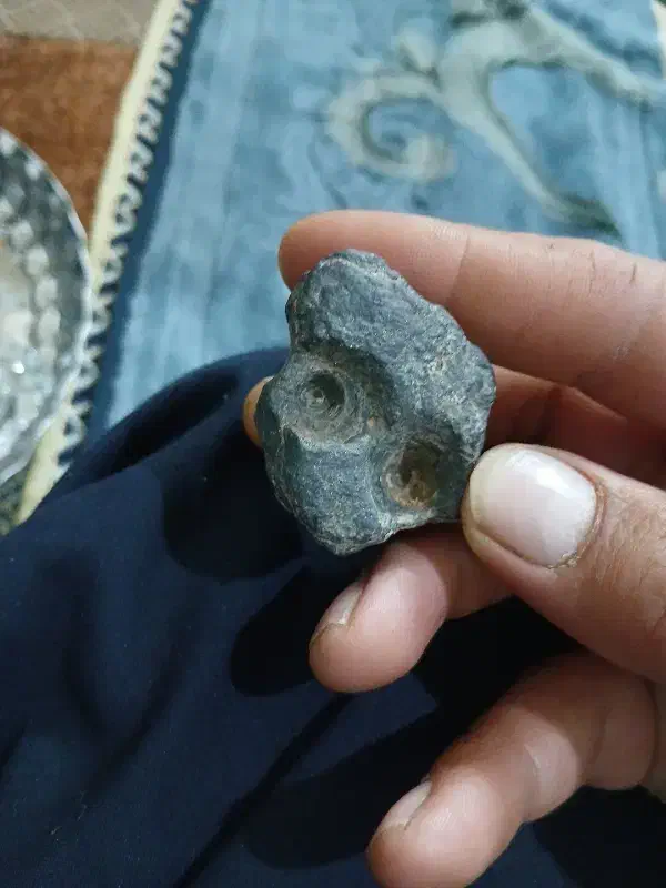 این سنگ آهن ربا رو به خودش جذب می کنه|کلکسیون اشیاء عتیقه|اسدآباد, |دیوار