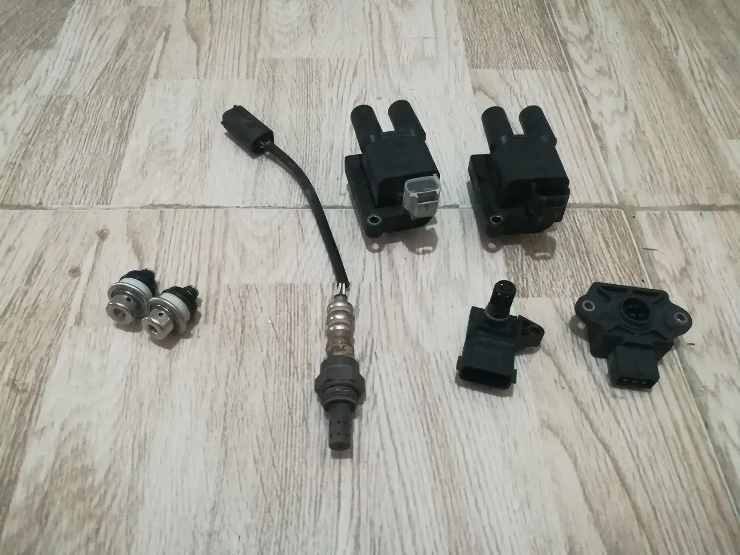 لوازم یدکی استوک|قطعات یدکی و لوازم جانبی|شیراز, کوشک میدان|دیوار