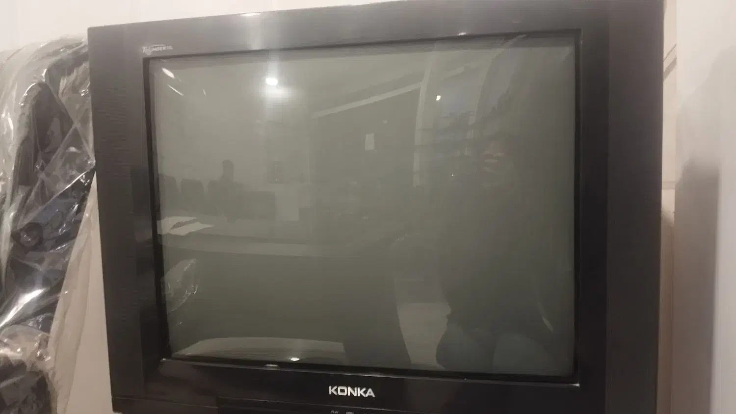 تلویزیون|تلویزیون و پروژکتور|هشتگرد, هشتگرد قدیم|دیوار