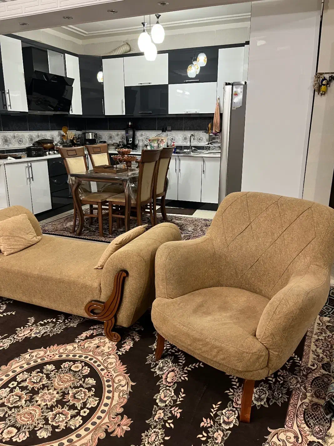 مبل و نهارخوری|مبلمان خانگی و میز عسلی|قم, پردیسان|دیوار