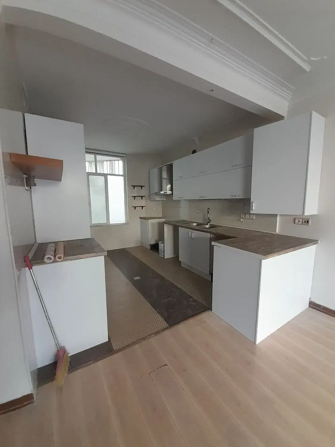 ۱۳۰ متری ، تخلیه ، بلوار دادمان|اجارهٔ آپارتمان|تهران, ایوانک|دیوار