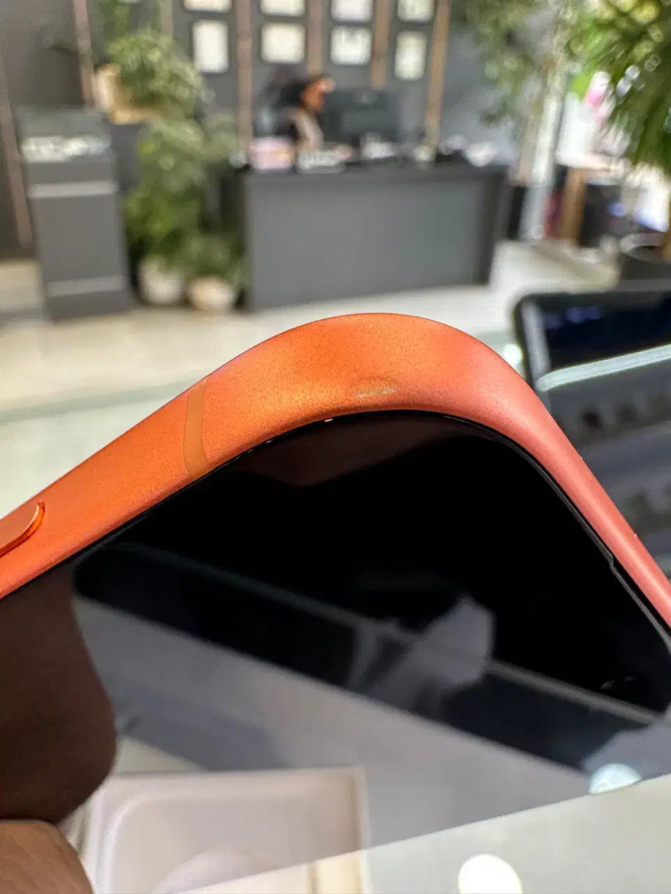 زیر قیمت بازار iphone 17 pro max|موبایل|شیراز, عفیف‌آباد|دیوار