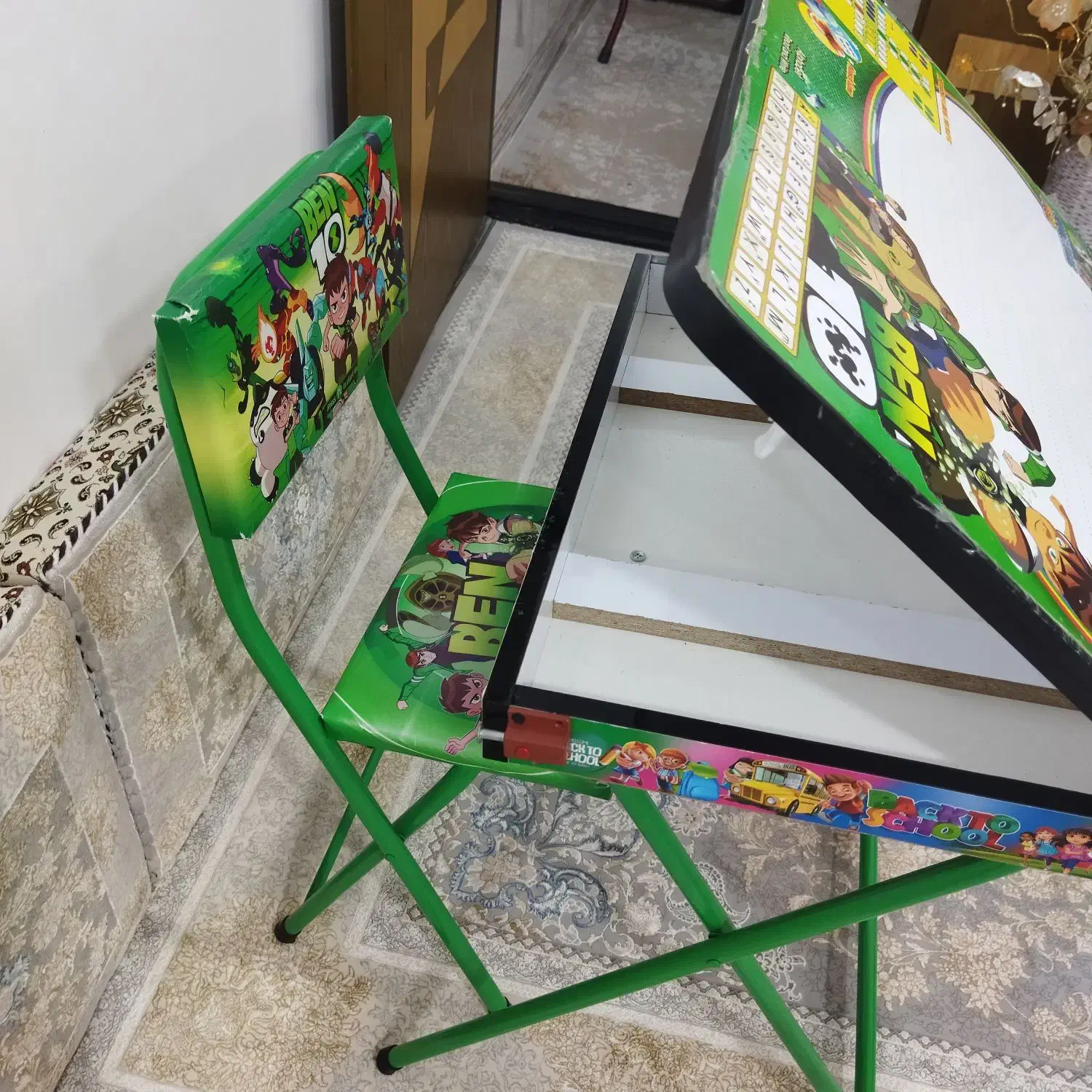 میز تحریرو صندلی تاشو|اسباب و اثاث بچه|سقز, |دیوار