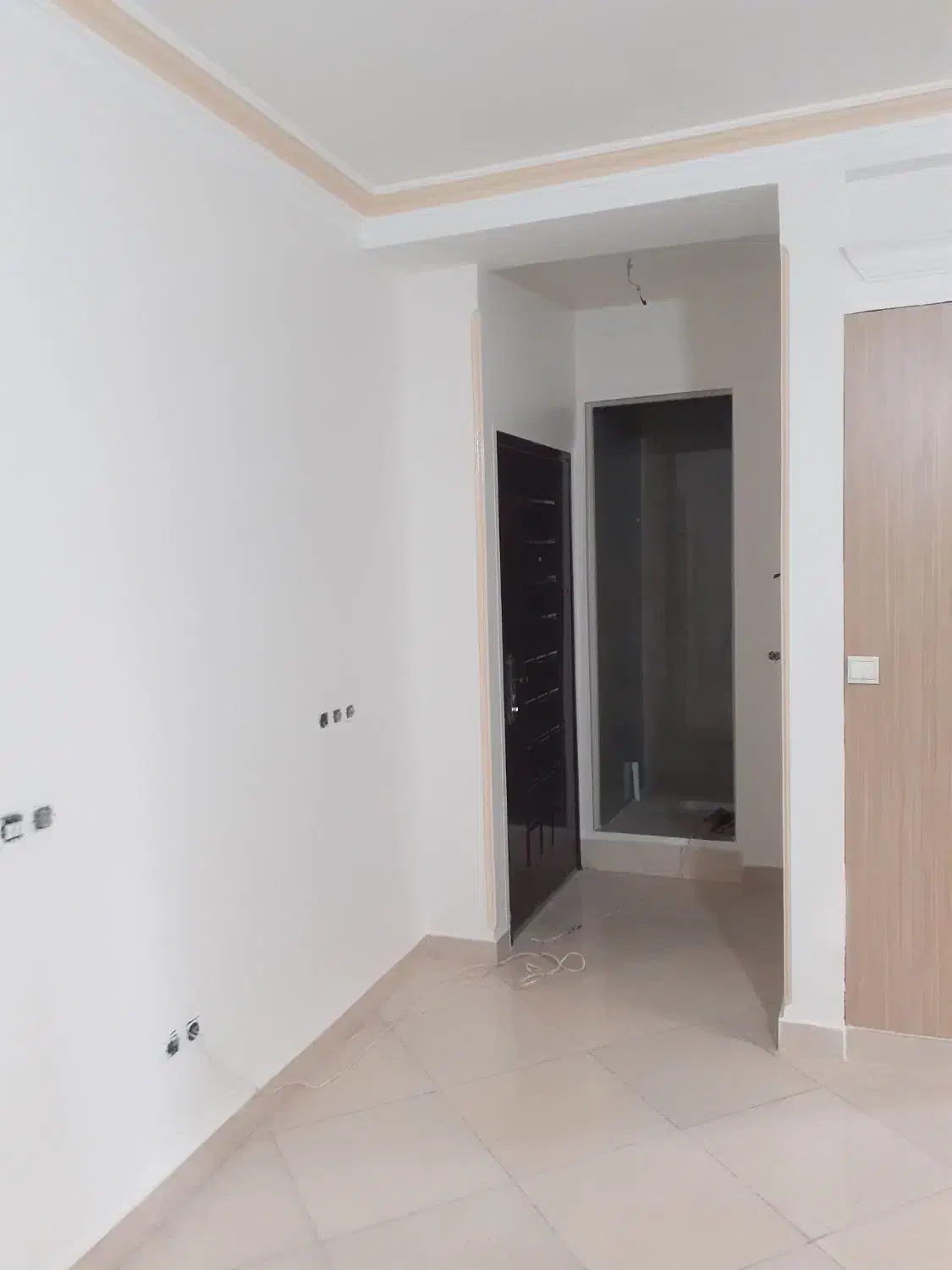 نقاشی ساختمان مدرن|خدمات پیشه و مهارت|کرج, کارخانه قند|دیوار