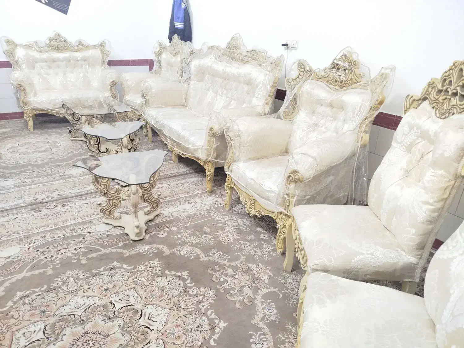 مبل شیک و تمیز|مبلمان خانگی و میز عسلی|بروجرد, |دیوار