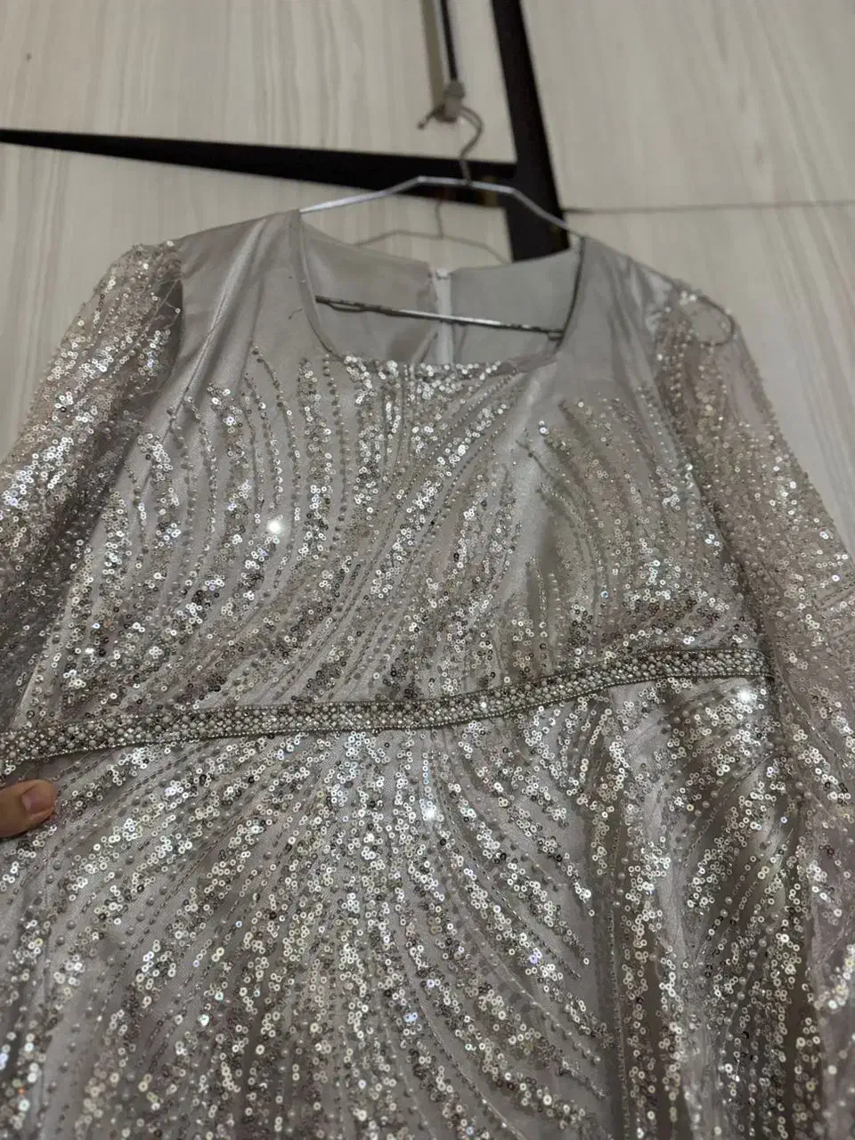 پیراهن مجلسی|لباس|اهواز, کوی ابوالفضل|دیوار