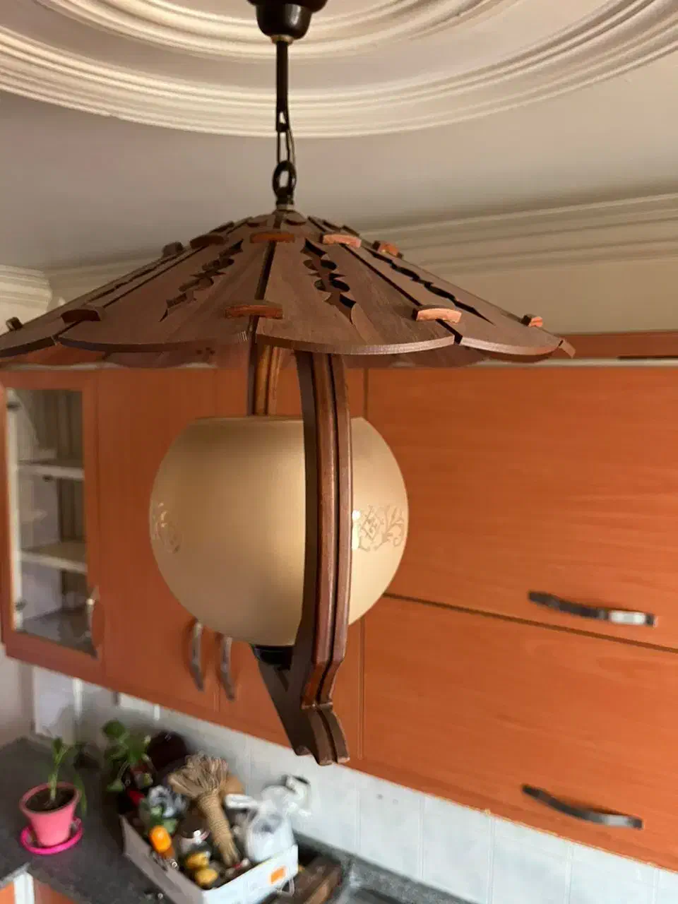 لوستر چوبی در حد نو|لوستر و چراغ آویز|تهران, زاهد گیلانی|دیوار