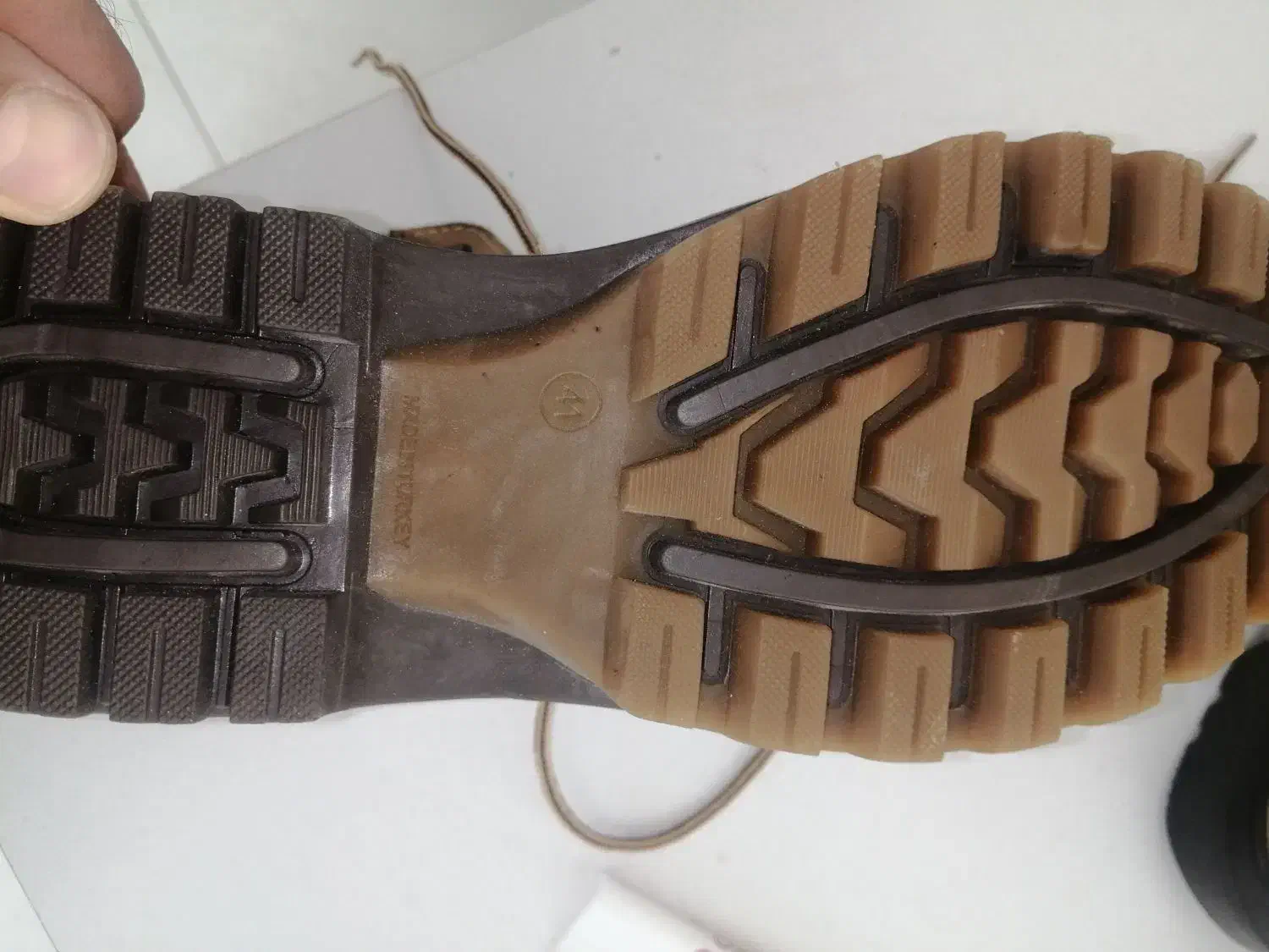 نیم بوت|کیف، کفش، کمربند|فردوس (خراسان), |دیوار