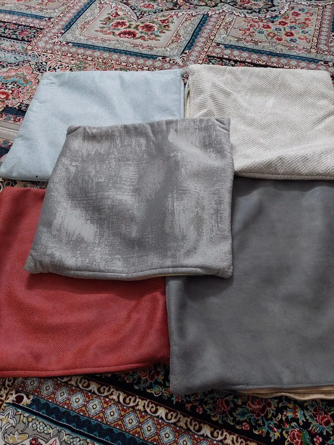 کوسن|مبلمان خانگی و میز عسلی|رباطکریم, شهرک صنعتی زوارهای|دیوار